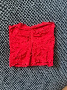 Red Textured Strapless Tube Top